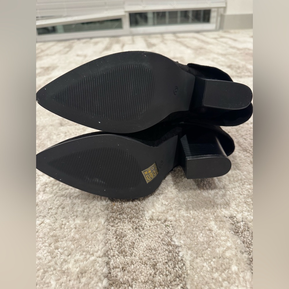 Black Foldover Cowgirl Boots - Picture 4 of 4